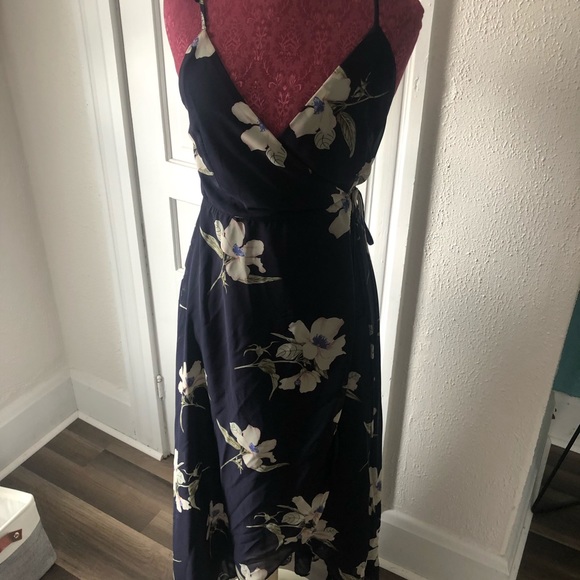Lulus navy all mine wrap dress - Picture 4 of 7